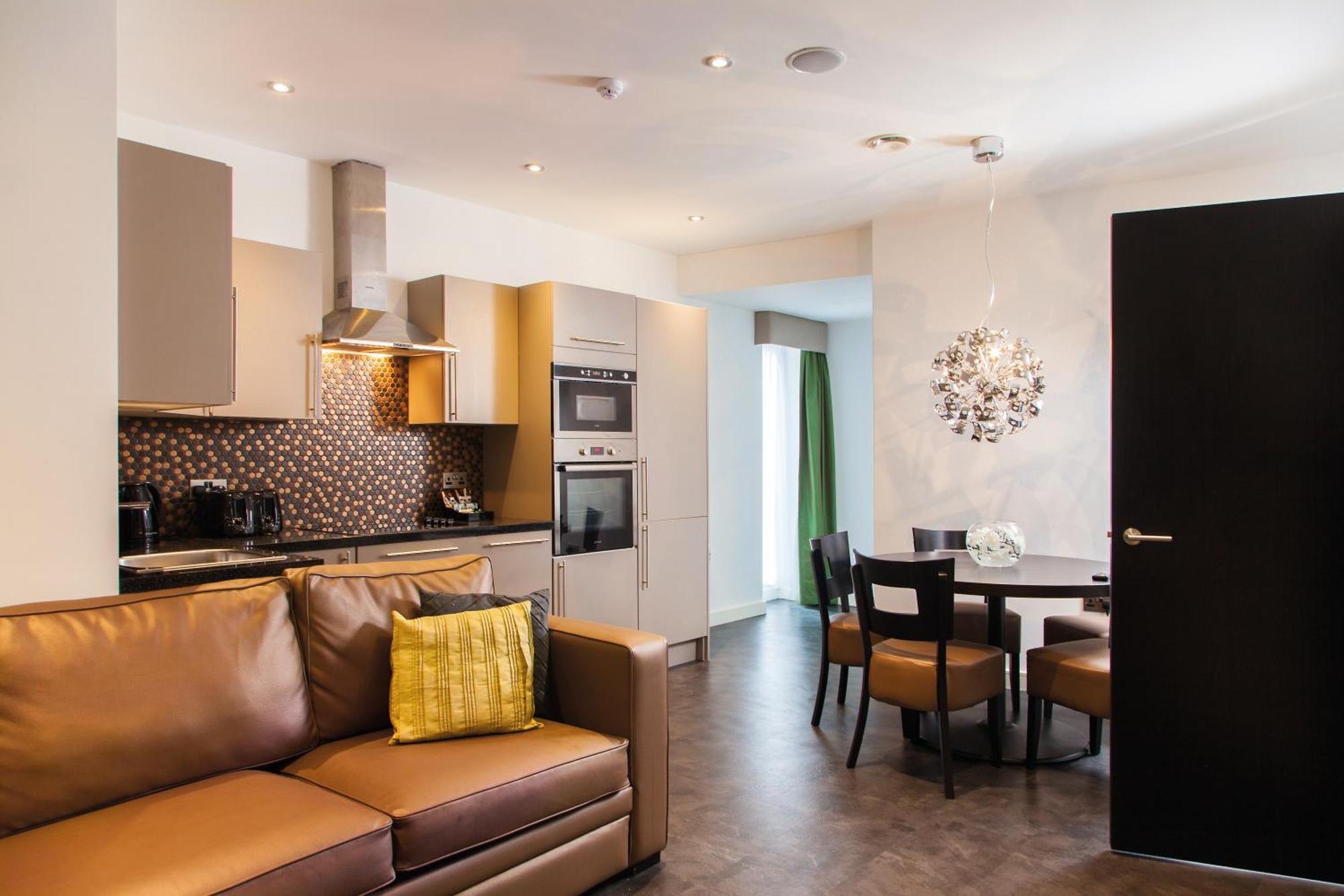 Epic Apartments Seel Street ลิเวอร์พูล ภายนอก รูปภาพ